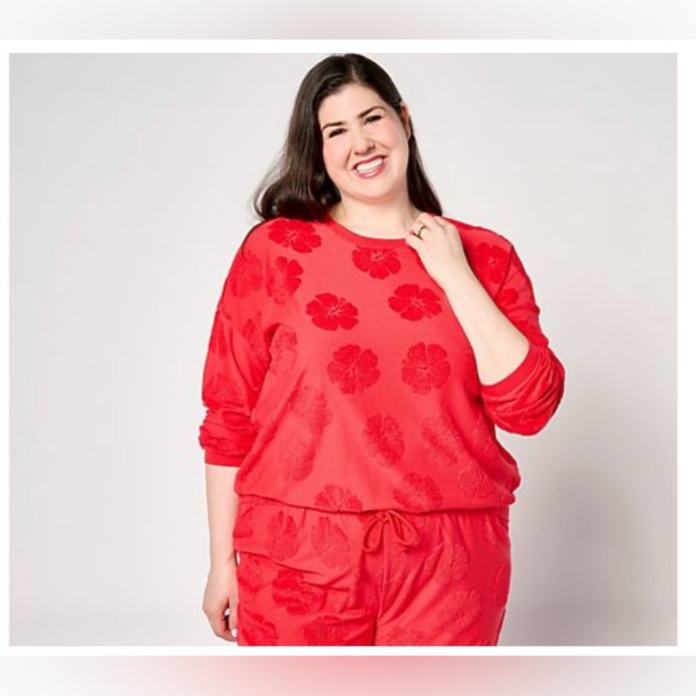 AnyBody Crew Neck Red Hibiscus Jaquard French Terry Top | Elastic Hem | Small - Picture 3 of 8